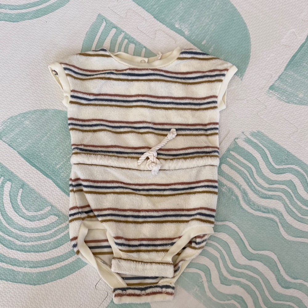 Quincy Mae 0-3 month unisex summer romper